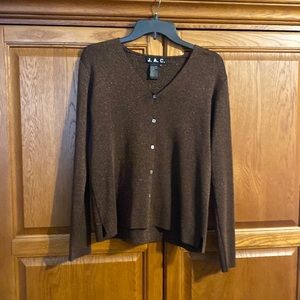 JAC brown sweater. Excellent condition.